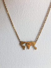 Afbeelding in Gallery-weergave laden, A wanderlust world