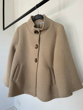 Afbeelding in Gallery-weergave laden, TAN Jacket
